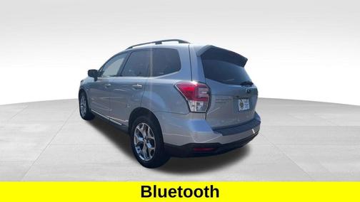 Ice Silver Metallic 2017 Subaru Forester 2.5i Touring
