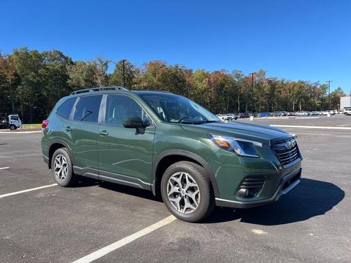 2023 Subaru Forester Premium