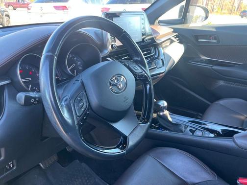 2019 Toyota C-HR LE