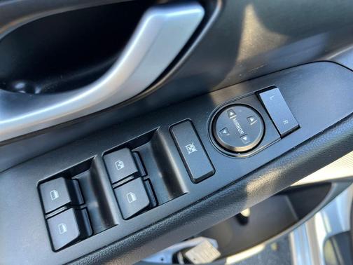 2020 Hyundai Elantra GT Base