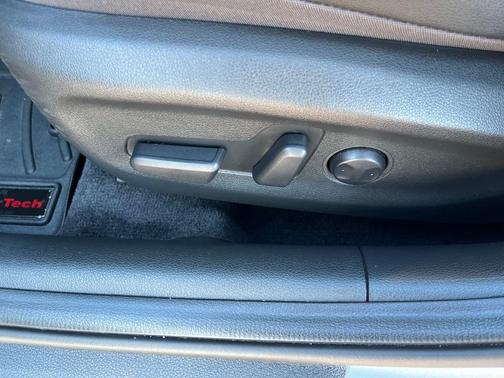 2020 Hyundai Elantra GT Base