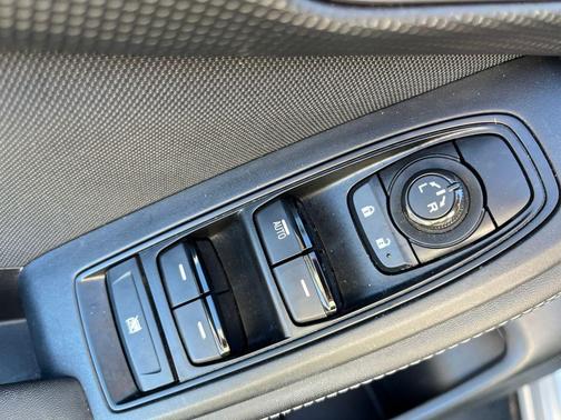 2020 Subaru Forester Base (CVT)