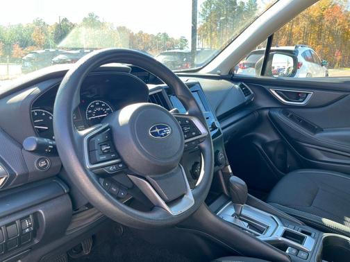 2020 Subaru Forester Base (CVT)