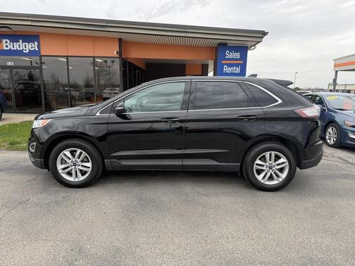 Black 2018 Ford Edge SEL