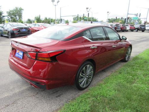 2024 Nissan Altima 2.5 SL