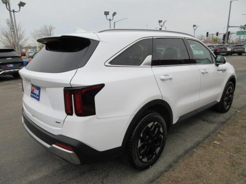 2024 Kia Sorento S
