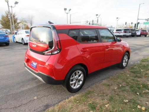 2024 Kia Soul LX