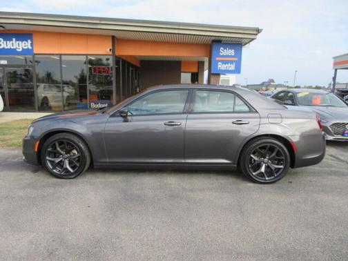 2023 Chrysler 300 S