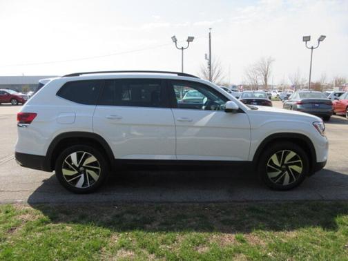 2025 Volkswagen Atlas 2.0T SE