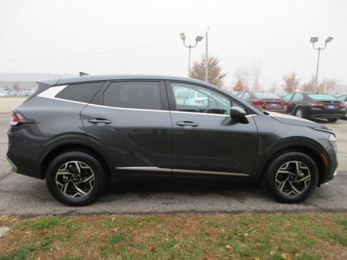 2024 Kia Sportage LX