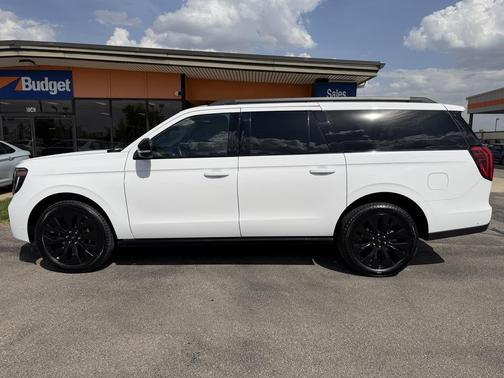 White 2025 Ford Expedition Max Platinum