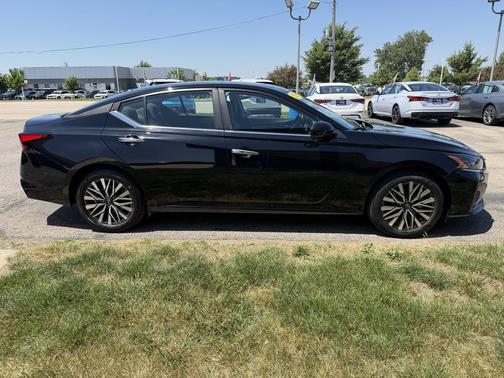Black 2025 Nissan Altima SV