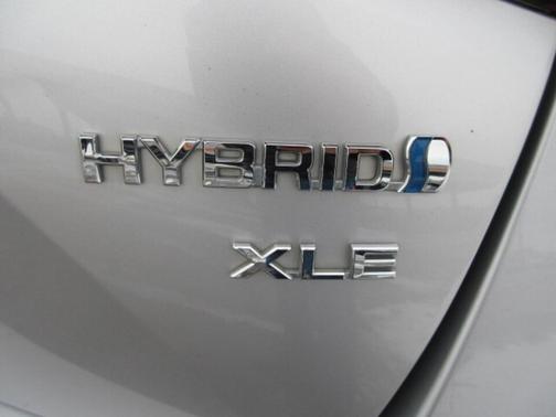 2021 Toyota Prius XLE
