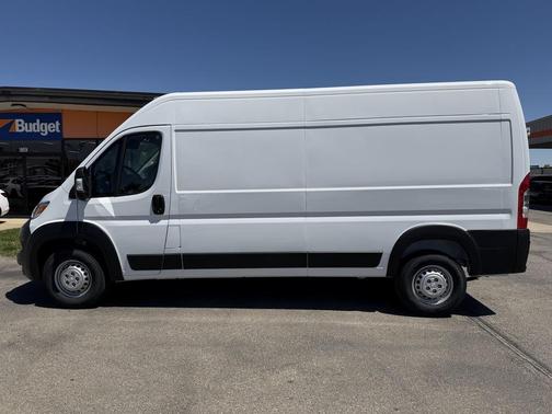White 2026 RAM ProMaster 2500 High Roof