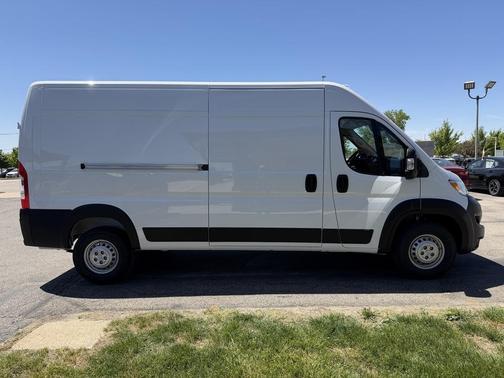 White 2026 RAM ProMaster 2500 High Roof