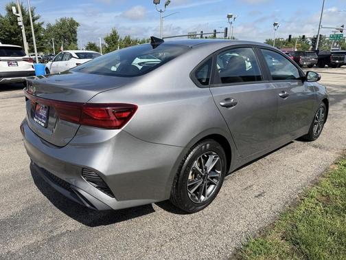 Gray 2024 Kia Forte LXS