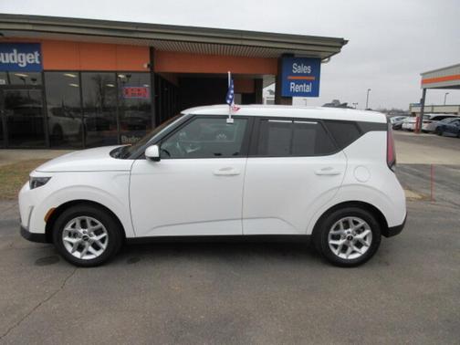 2024 Kia Soul LX