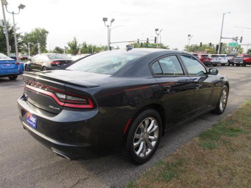 2017 Dodge Charger SXT