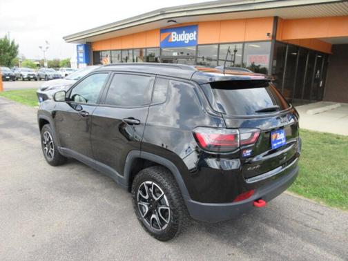 2024 Jeep Compass Trailhawk