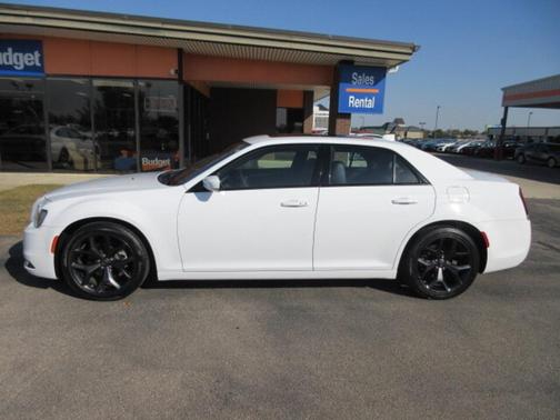 2023 Chrysler 300 S