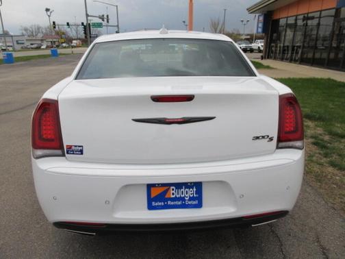 2023 Chrysler 300 S