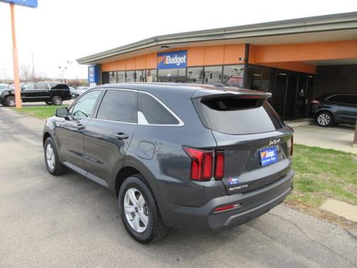 2023 Kia Sorento LX