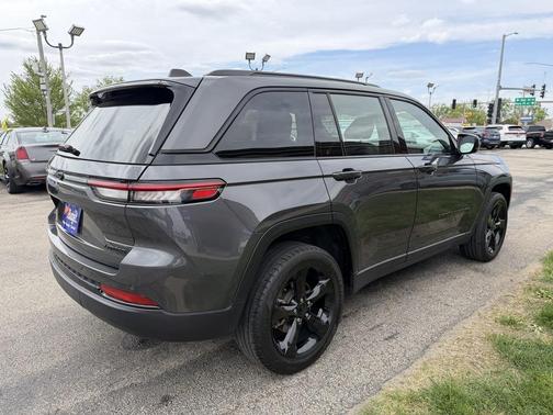 Gray 2025 Jeep Grand Cherokee Limited