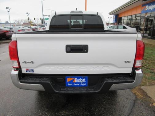 2017 Toyota Tacoma SR5