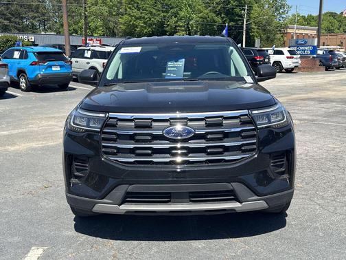 Black Metallic 2025 Ford Explorer Active