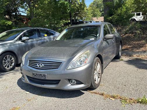 Graphite Shadow 2015 INFINITI Q40 Base
