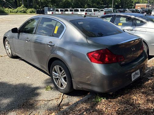Graphite Shadow 2015 INFINITI Q40 Base