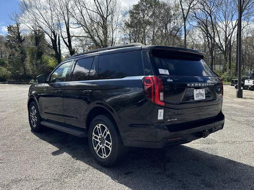 2026 Ford Expedition Active