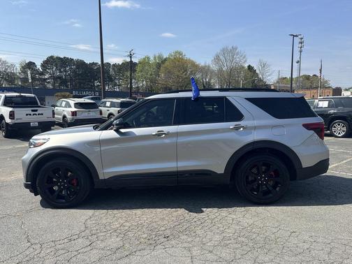 2020 Ford Explorer ST