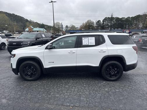 2023 GMC Acadia AWD AT4