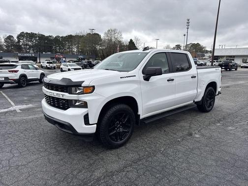 2022 Chevrolet Silverado 1500 Custom