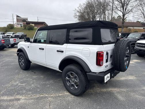 Oxford White 2026 Ford Bronco Big Bend