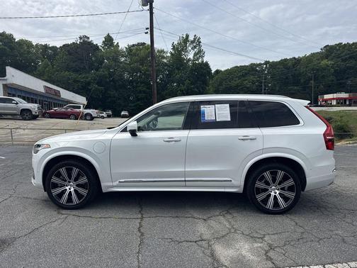 Crystal White 2022 Volvo XC90 Recharge Plug-In Hybrid T8 Inscription 7 Passenger