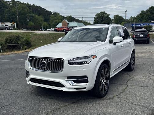 Crystal White 2022 Volvo XC90 Recharge Plug-In Hybrid T8 Inscription 7 Passenger
