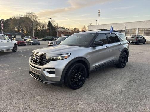 2022 Ford Explorer ST-Line