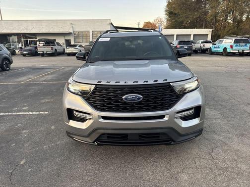 2022 Ford Explorer ST-Line