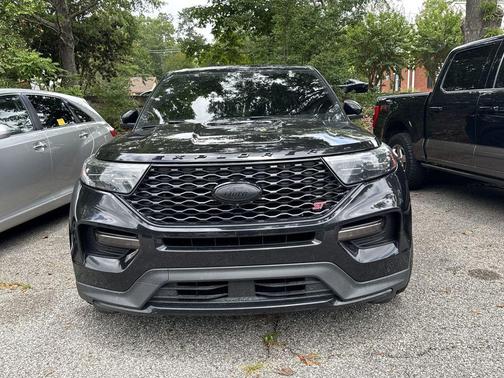 Black Metallic 2022 Ford Explorer ST