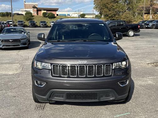 2020 Jeep Grand Cherokee Laredo