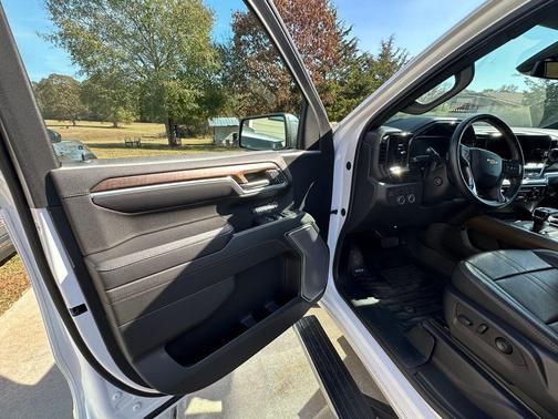 2023 Chevrolet Silverado 1500 High Country