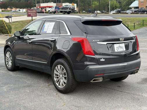 Dark Granite Metallic 2017 Cadillac XT5 Luxury