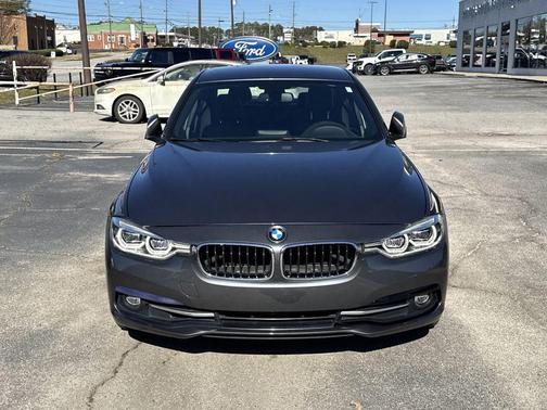 2018 BMW 330 i xDrive