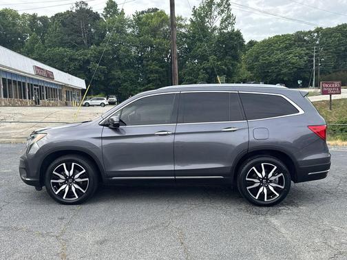 Modern Steel Metallic 2020 Honda Pilot Touring 8-Passenger
