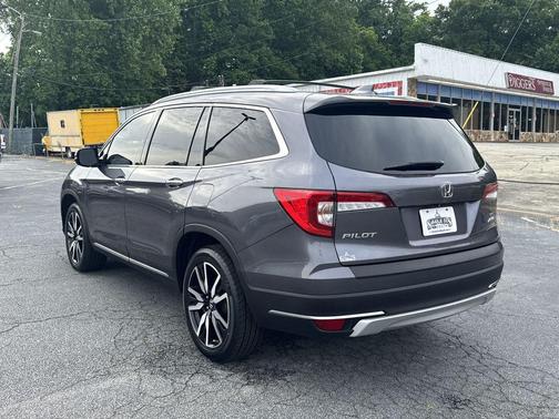 Modern Steel Metallic 2020 Honda Pilot Touring 8-Passenger