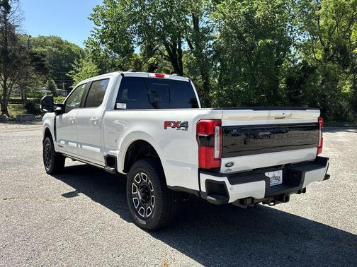 White Metallic 2026 Ford F-350 Platinum