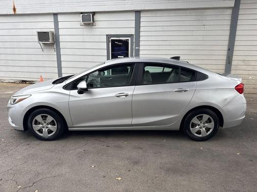 2017 Chevrolet Cruze LS