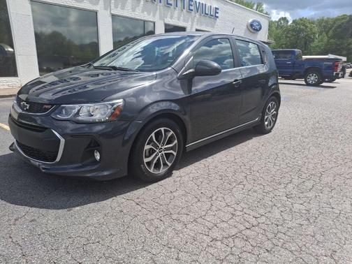 Nightfall Gray Metallic 2018 Chevrolet Sonic LT